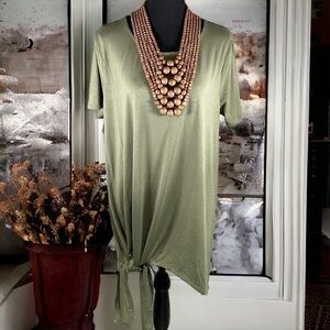 💚sheila ROSE Fashion Blouse💚